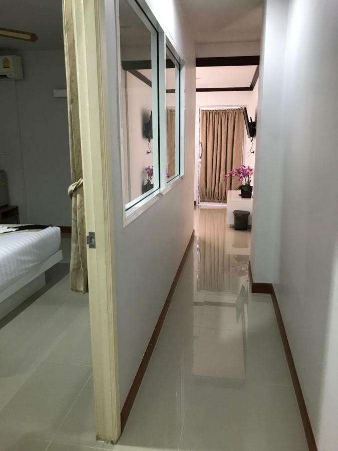 Angelina Guesthouse Patong Exterior photo